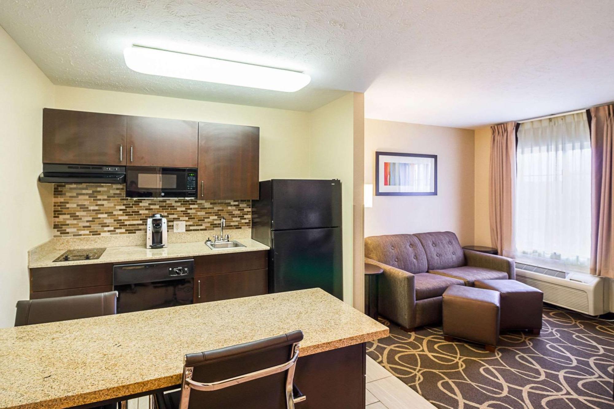 Mainstay Suites Fargo - I-94 Medical Center Buitenkant foto