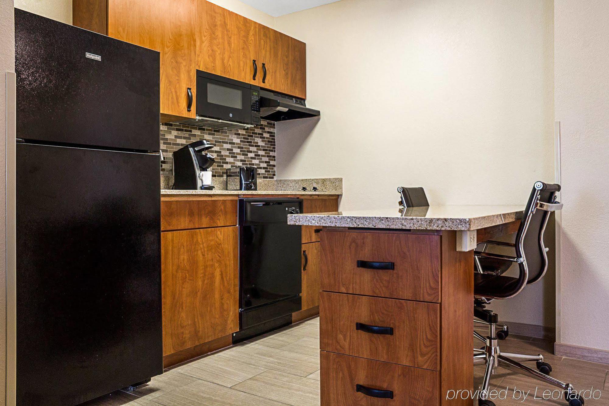 Mainstay Suites Fargo - I-94 Medical Center Buitenkant foto
