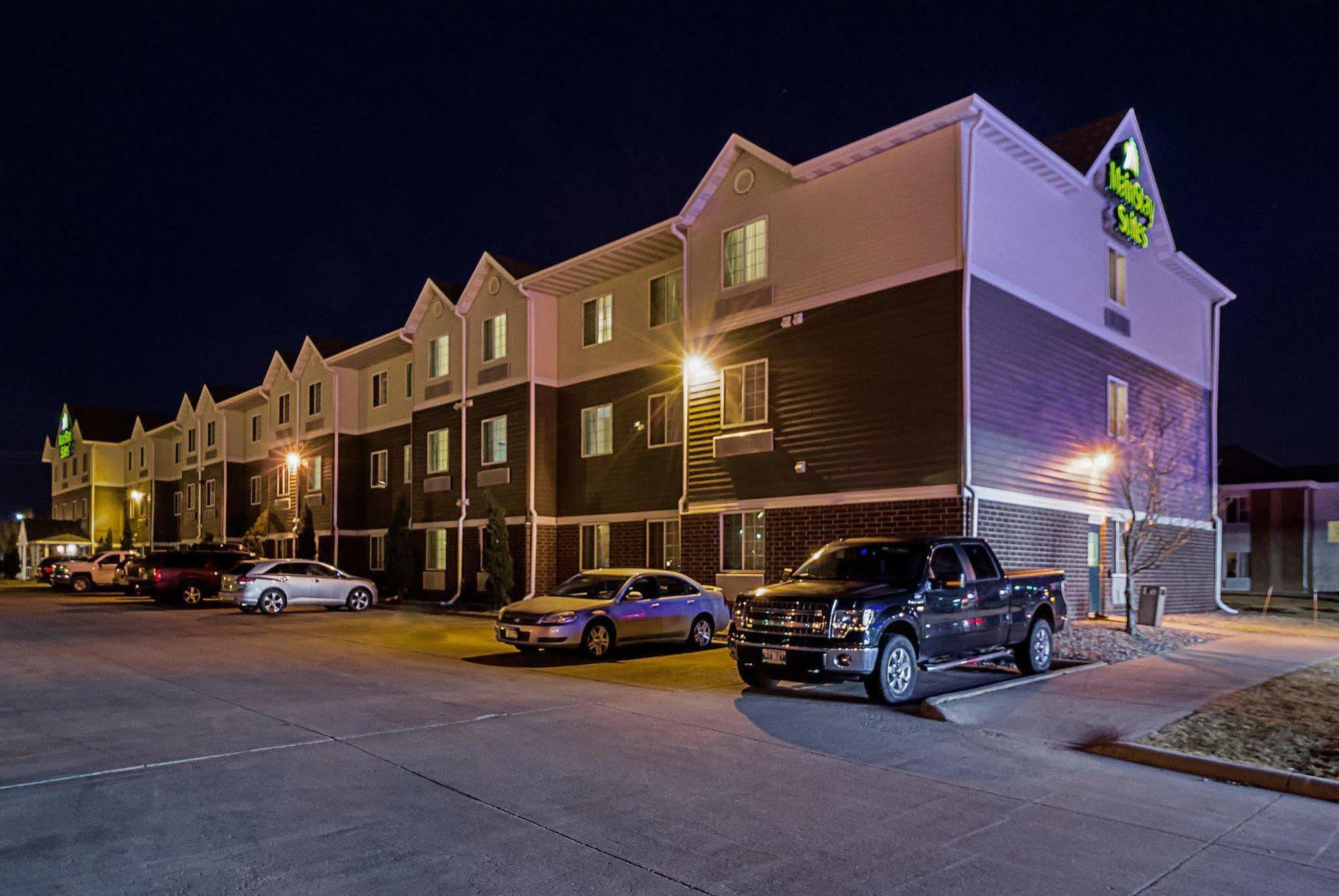 Mainstay Suites Fargo - I-94 Medical Center Buitenkant foto